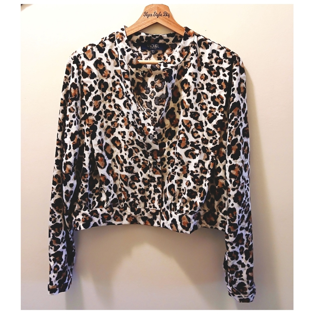 Rachel by Rachel Roy Leopard / Animal Print Crop Long Sleeve Blouse - Picture 2 of 7